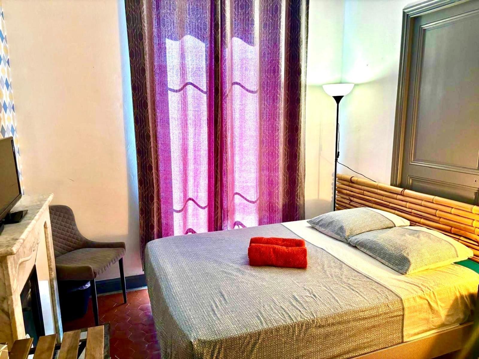 Gare 5 Minutes Garibaldi Republique Privee Non Fumeur Pour Voyageurs Calmes Tram Au Pied De L'immeuble Bed & Breakfast *